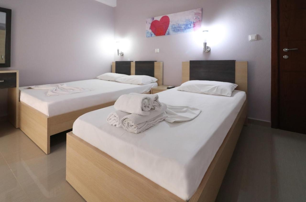 Hotel Potami Beach - Mondi Goro Himarë Eksteriør billede