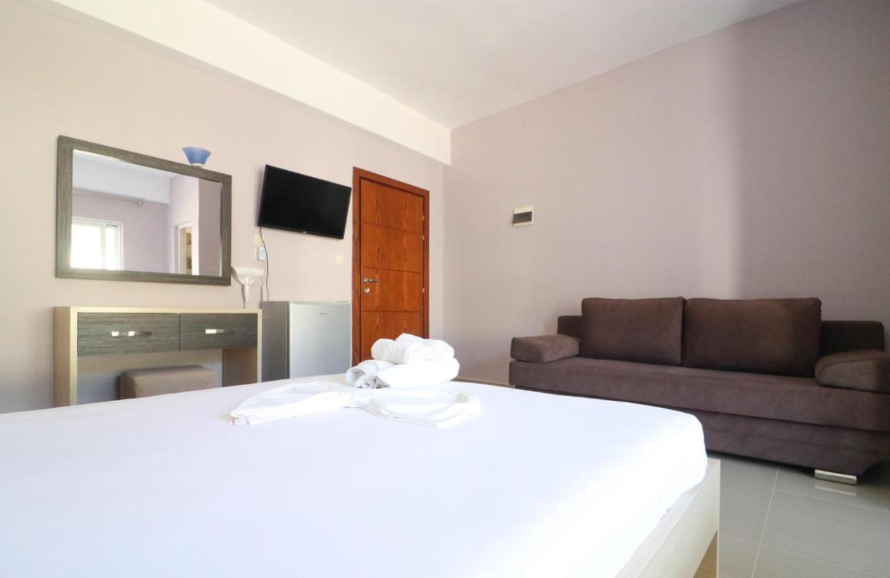 Hotel Potami Beach - Mondi Goro Himarë Eksteriør billede