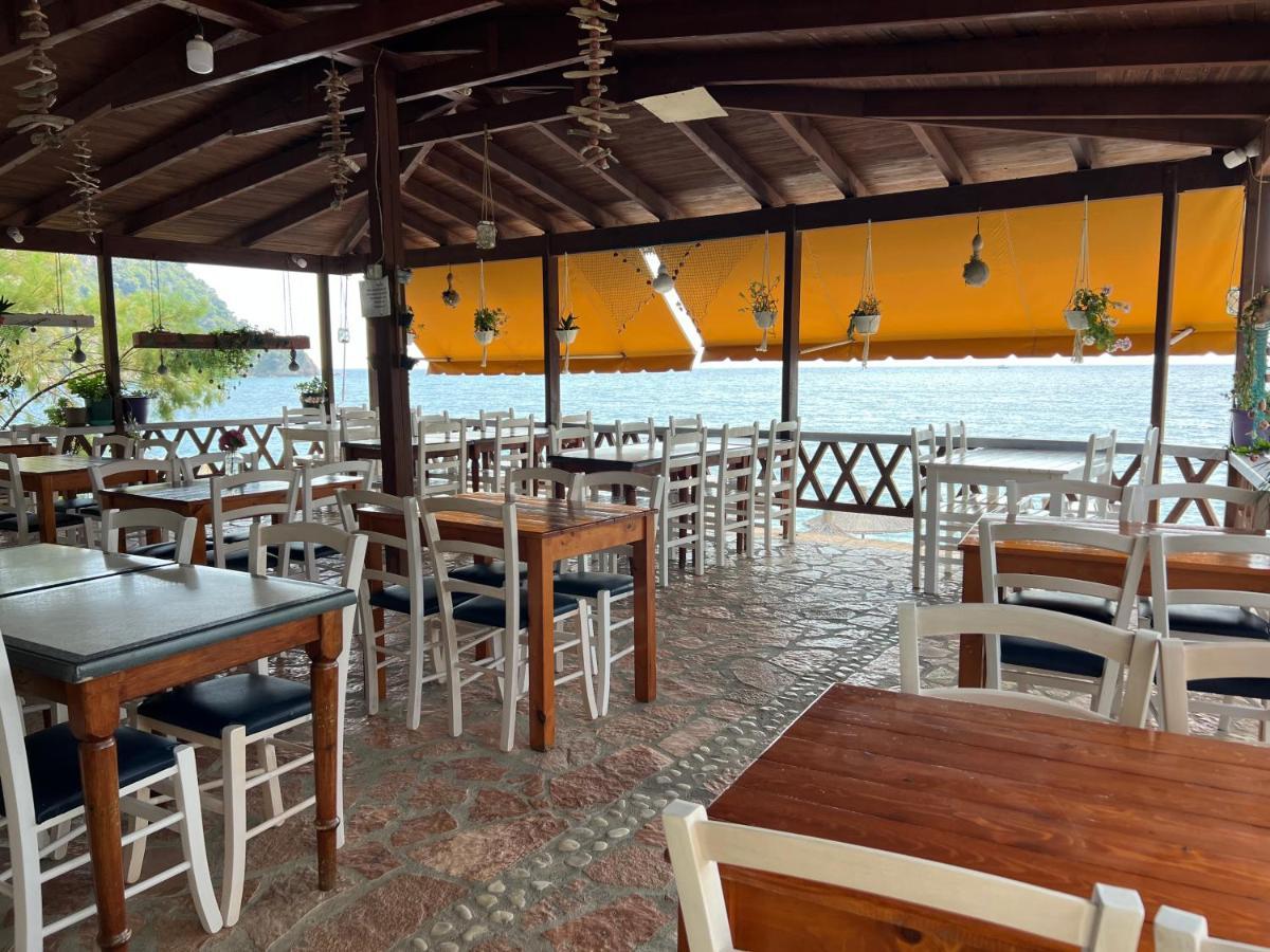 Hotel Potami Beach - Mondi Goro Himarë Eksteriør billede