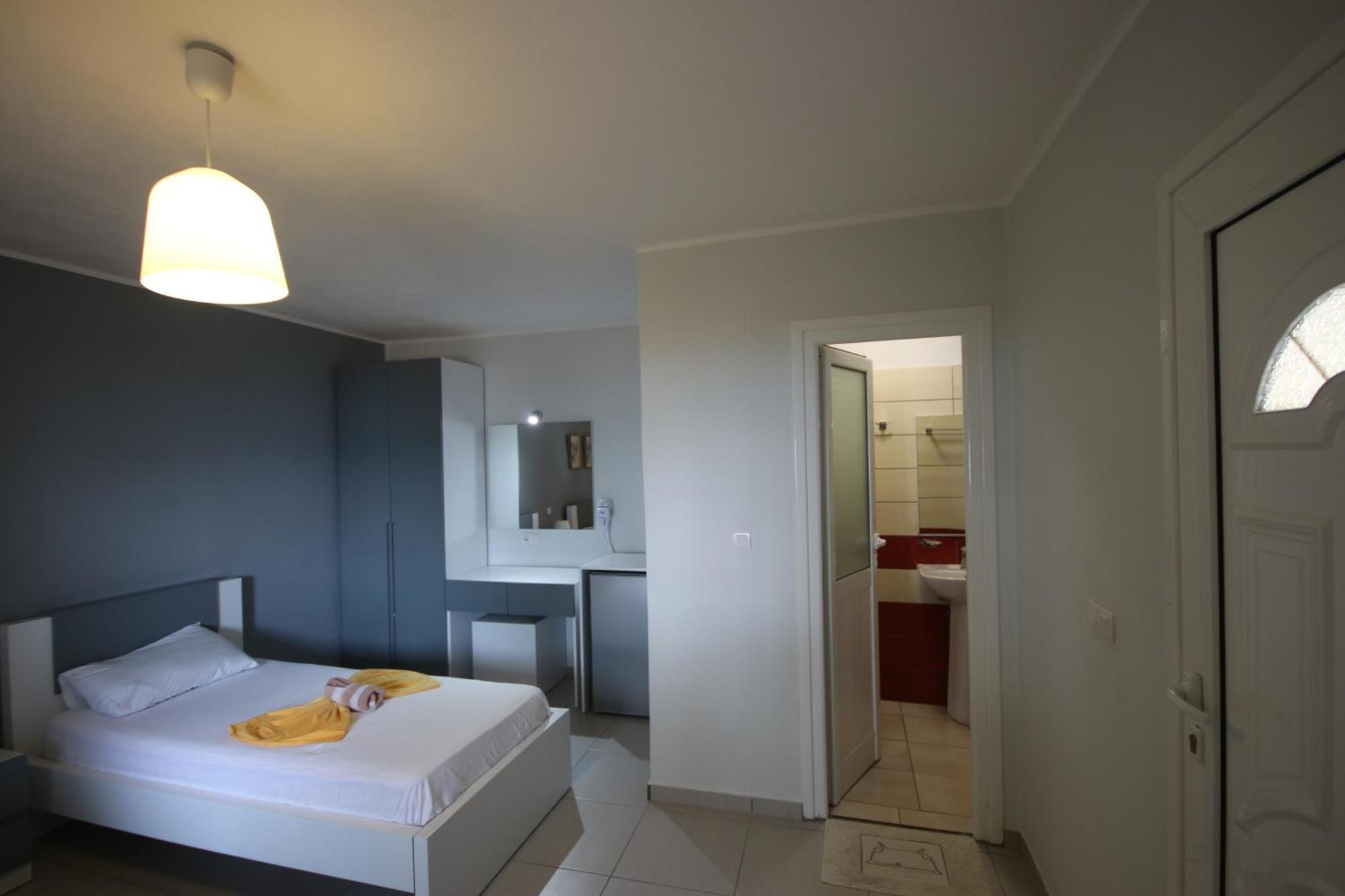 Hotel Potami Beach - Mondi Goro Himarë Eksteriør billede